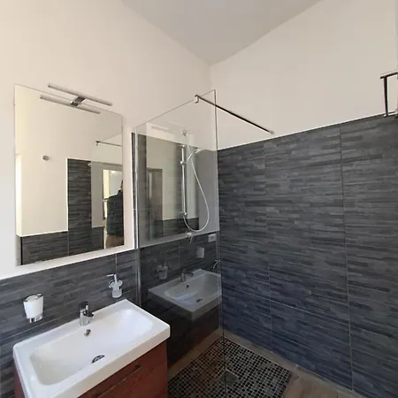 Del Centro Hotel apartamentowy Modena