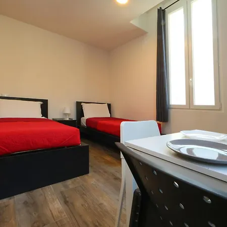 Del Centro Aparthotel