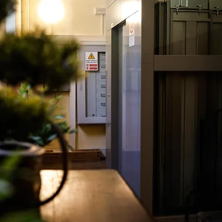 Del Centro 公寓式酒店 摩德纳