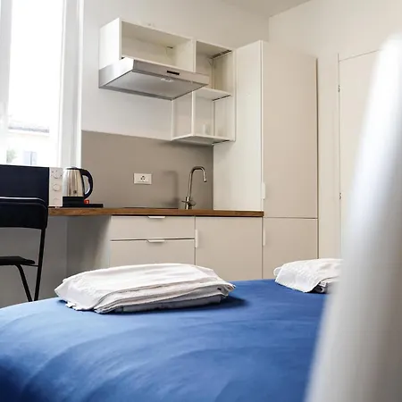 Del Centro 公寓式酒店 3*